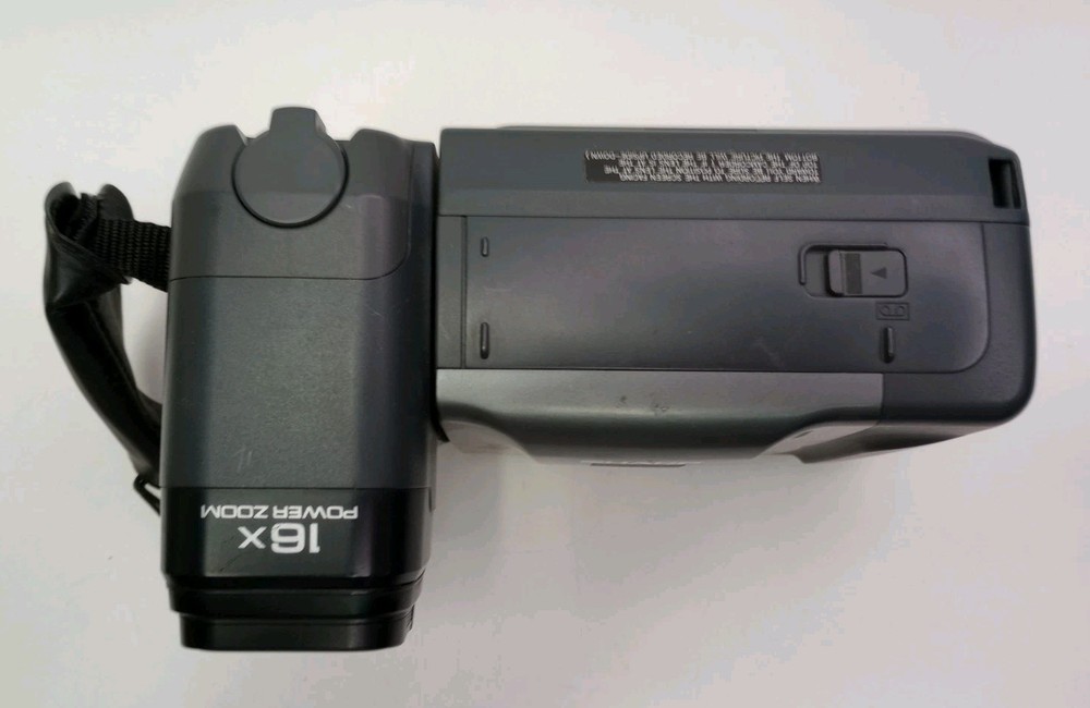 Sharp Viewcam VL-E600U 8mm camcorder (Tested Working) No Battery
