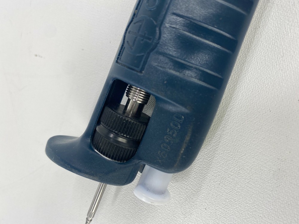 Gilson Pipetman P20 2-20uL missing cap