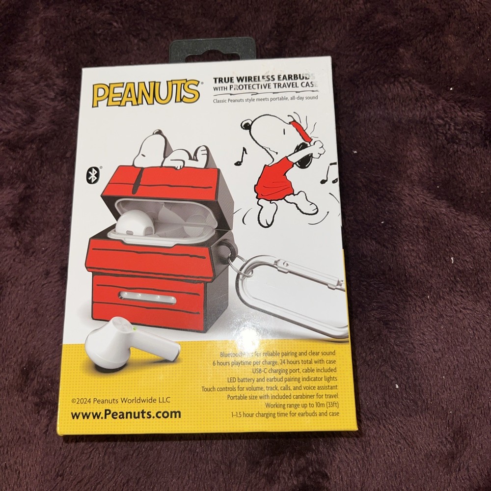 PEANUTS SNOOPY Bluetooth True Wireless Earbuds W/ Protective Travel Case
