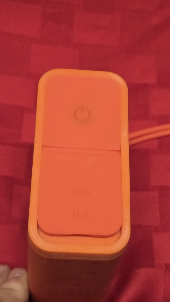 Nixon Wireless Bluetooth Speaker RARE Mini Blaster PINK