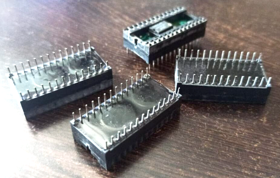 Dallas DS1213B Semiconductor Nonvolatile Controller IC 28 Pin DIP -New