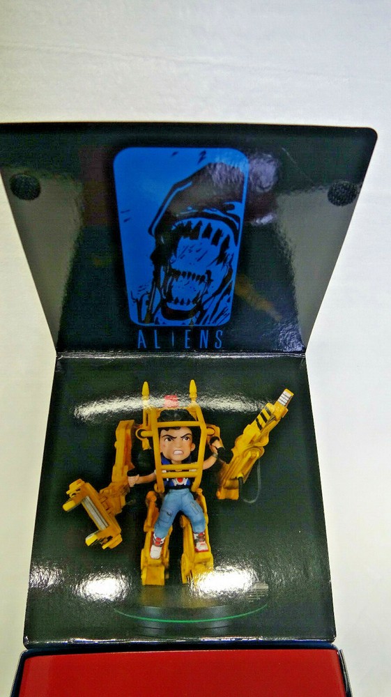 ALIENS ELLEN RIPLEY Q-FIG POWER LOADER