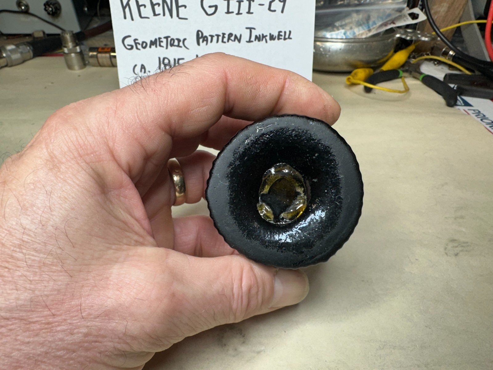 Keene GIII-29 3 Mold Geometric Pattern Inkwell! 1815-1830-ish. Olive Green.