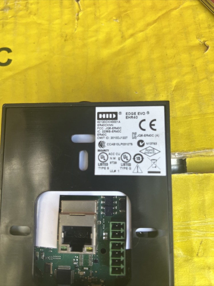 HID EDGE EVO 82120CKH0001A ER40CKNN Card Reader