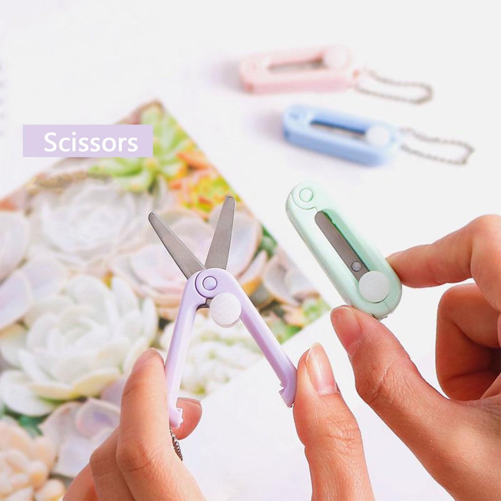 4PCS Folding Scissors 2.5inch Mini Portable Craft，Keychain ， Mini Scissor wit...