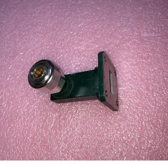 FLANN ADAPTER 17096-AP70 9.84-15GHZ WR75 To APC7 TESTED