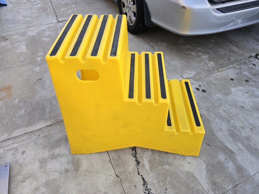 Vestil VST-3-Y Polyethylene Step Stool 3 Step Yellow