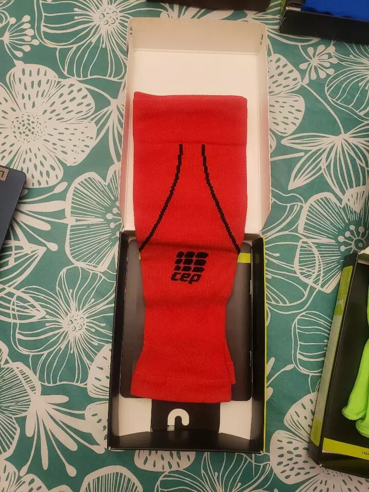 CEP Men's Pro+ SHORT CALF STYLE Compression Sleeves Performance Color & Size