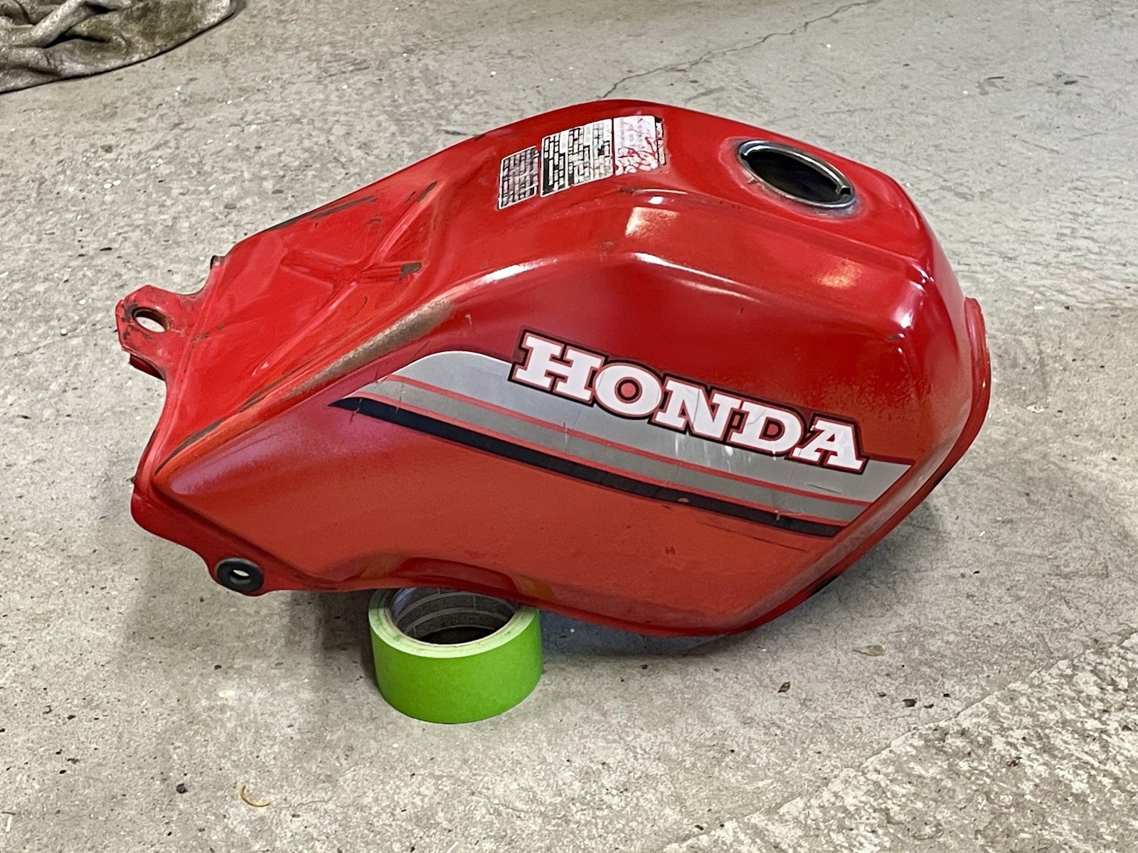 1985-87 Honda ATC 250ES Big Red Gas Fuel Tank OEM W/ KEIHIN Petcock Rust Free