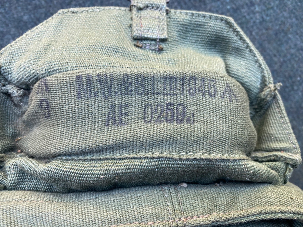 Original WW2 British Army 1944 Pattern P44 Webbing Binocular Case - 1945 MINT
