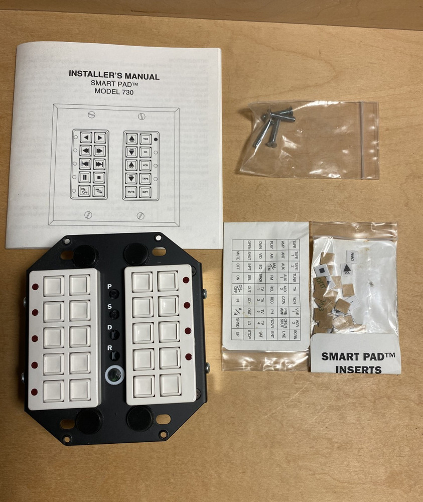 XANTECH SMART PAD MODEL 730-00 WHITE WALL MOUNTED PROGRAMMABLE IR CONTROLLER