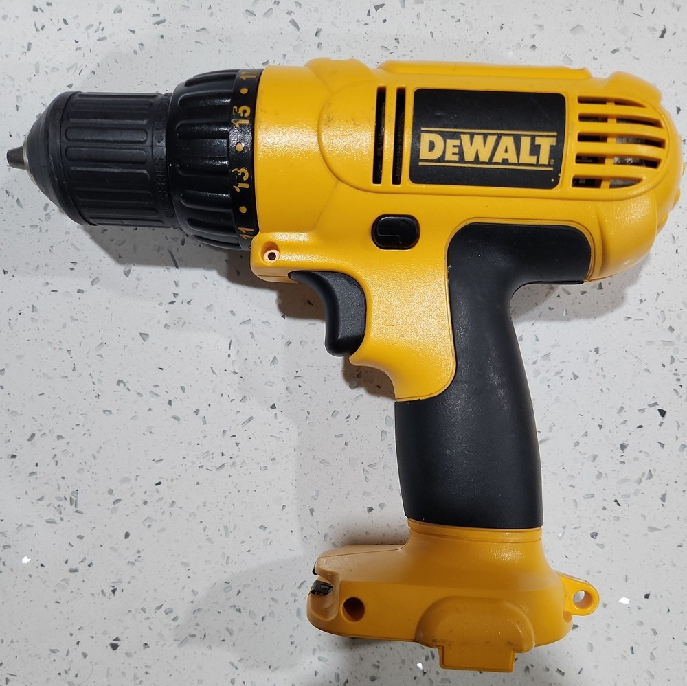 Dewalt Cordless Drill Driver 12 Volt 3/8" Chuck DC742 (Tool Only) Tested