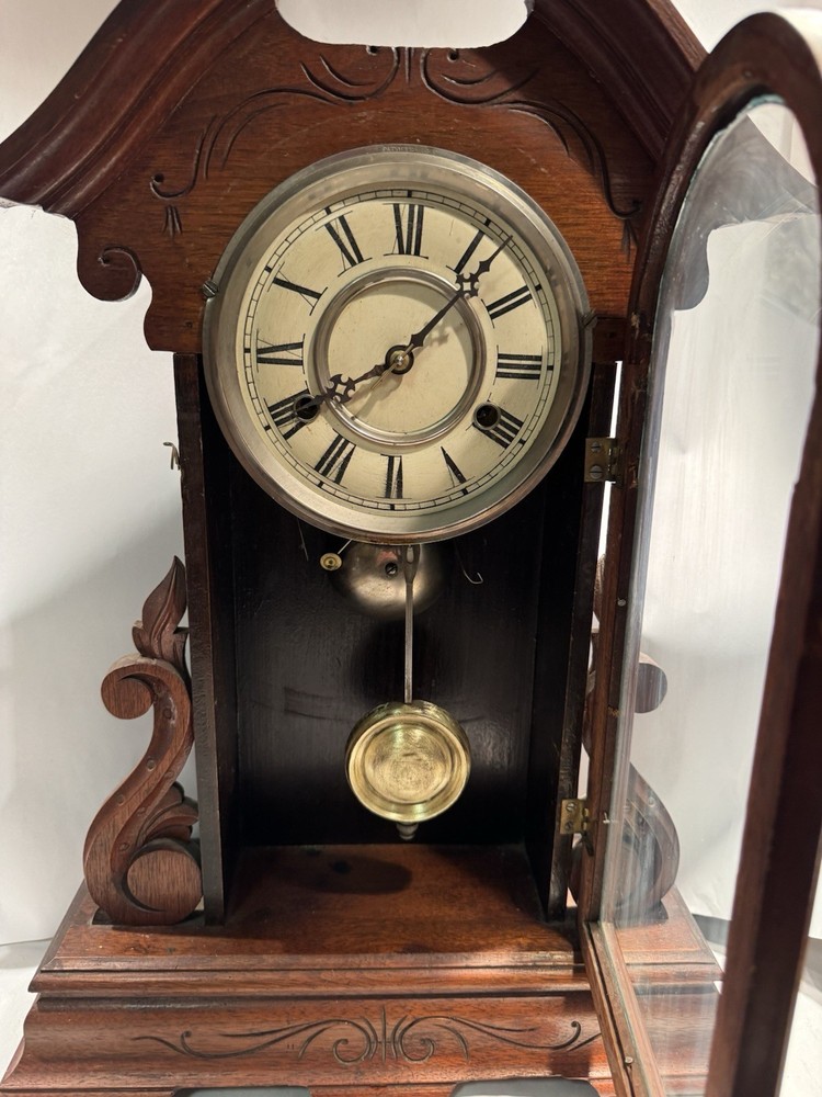 Antique New Haven Parlor/Kitchen Mantel Clock- “Danube” Model