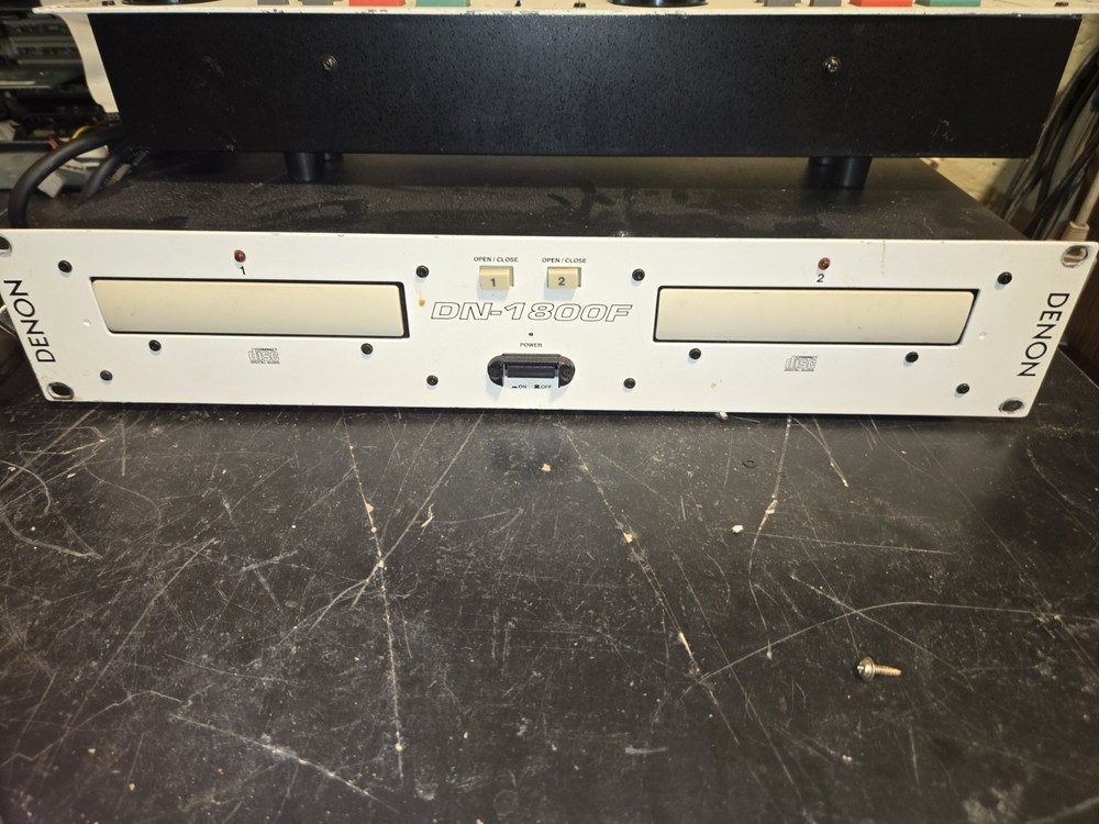 DENON DN-1800F Dual CD Player & Remote Control Unit White -Read