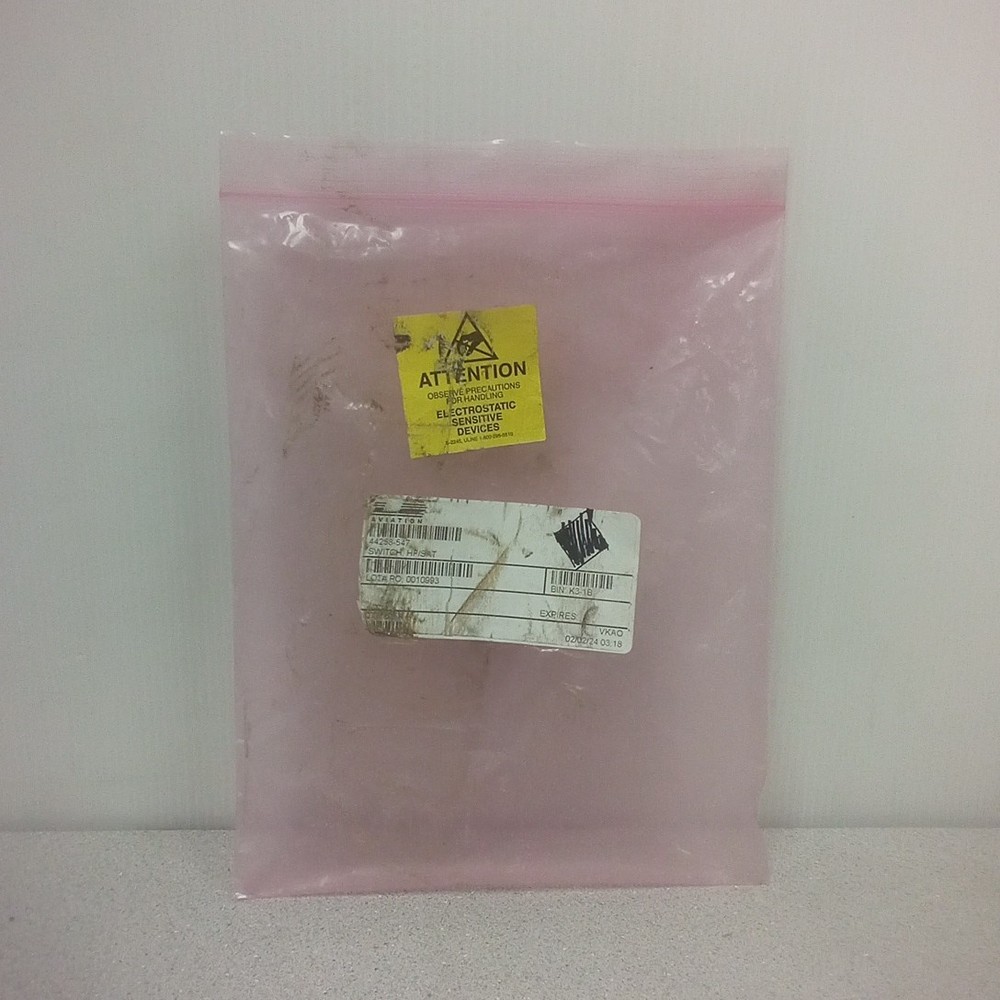 Korry Aviation Push Button Switch 44258-547 + 28196-001