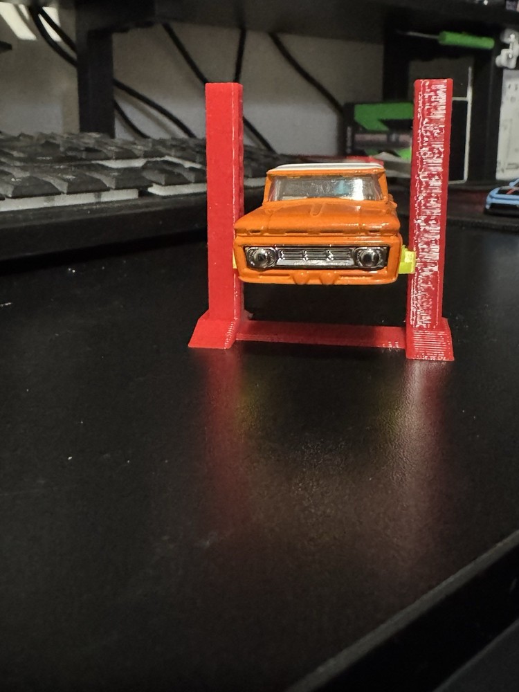 Hotwheels 2 Post Lift