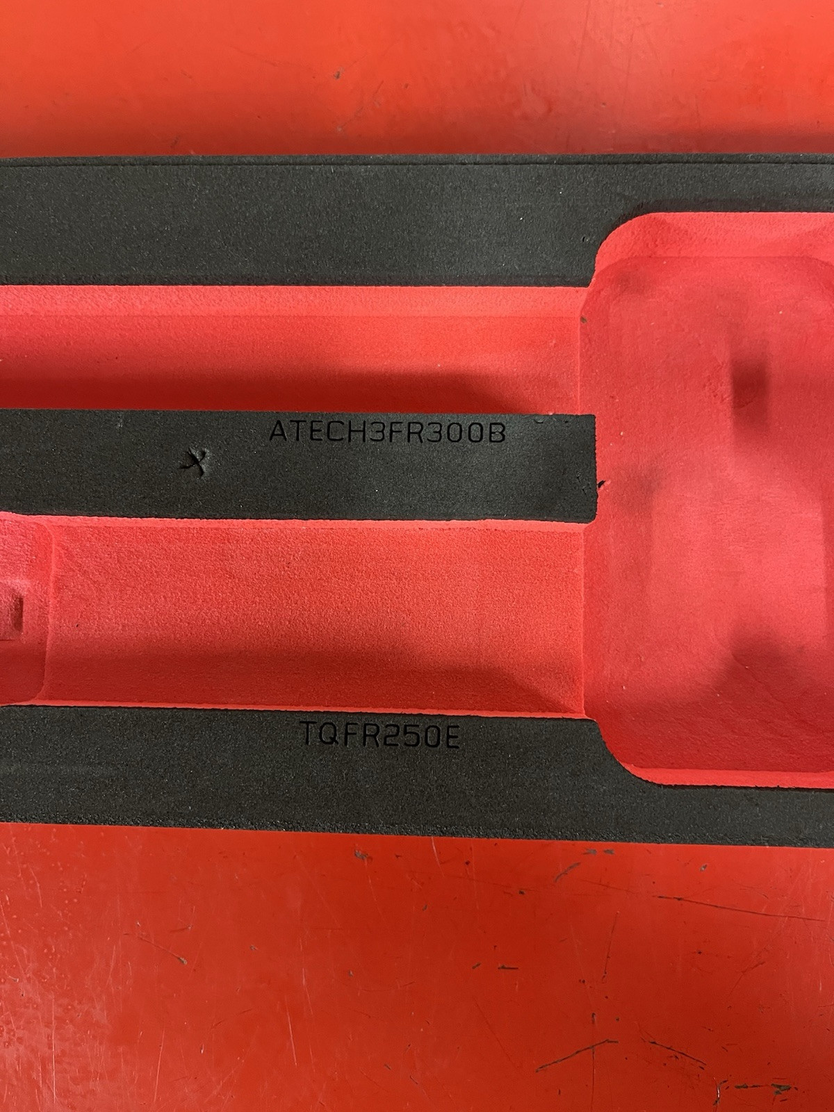 SNAP ON Tools USA NEW Red 2pc Digital Torque Wrench Foam Organizer Only