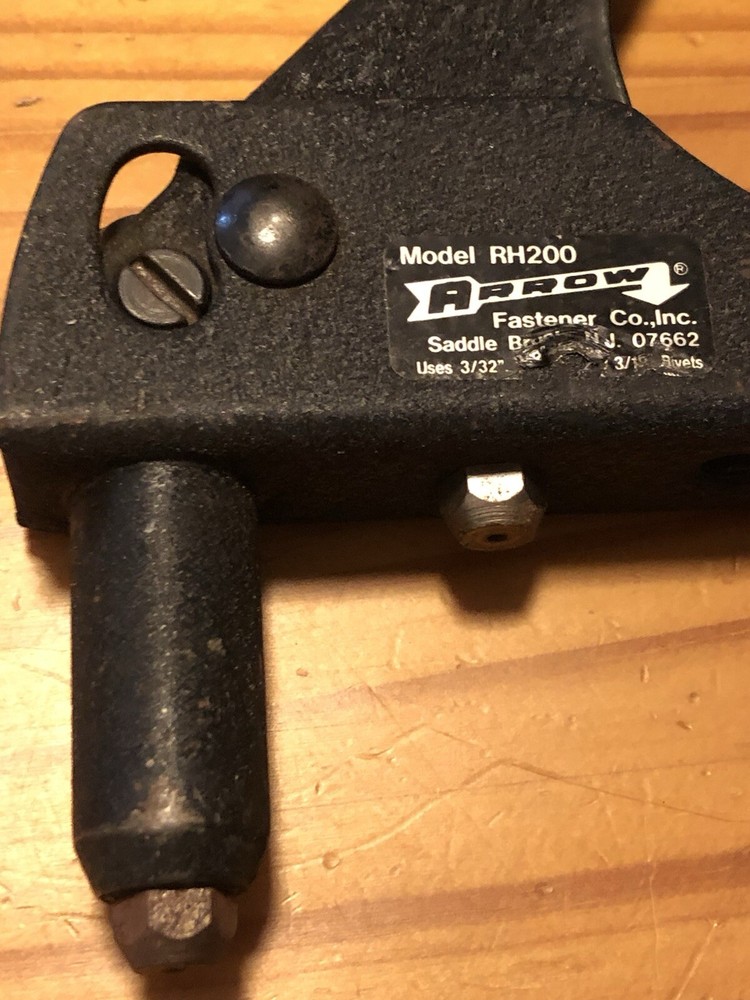 Manual Rivet Tool Black Vk08