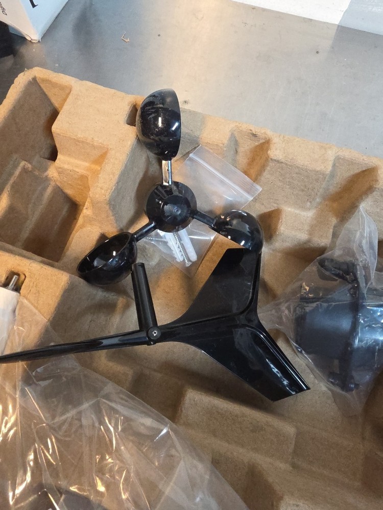 Davis Vantage Vue Wireless Integrated Sensor Suite 6357 UPC 011698009145