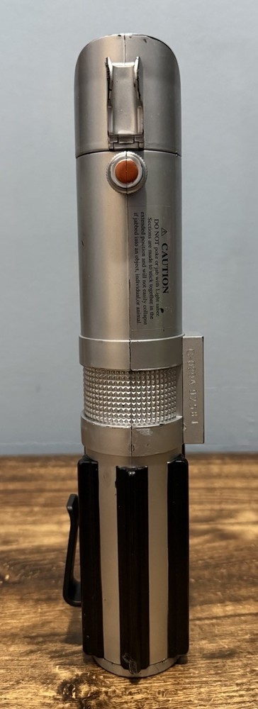 2004 Hasbro STAR WARS Collapsable Toy Lightsaber