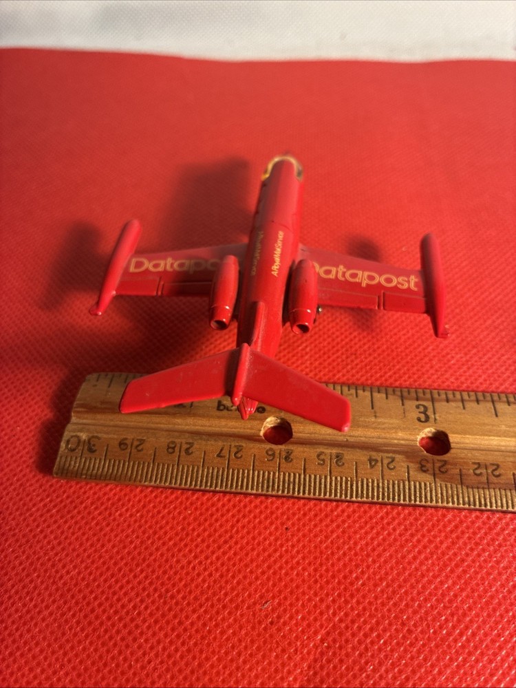 MATCHBOX Intl. Macau SB1 1973 DATAPOST Red LEARJET.