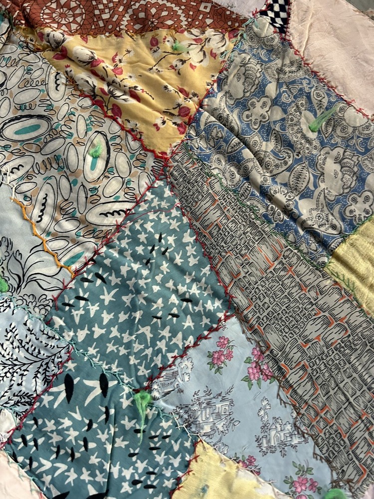 VTG Fabulous Crazy Quilt Silk Embroidery Patchwork Needlework Cutter
