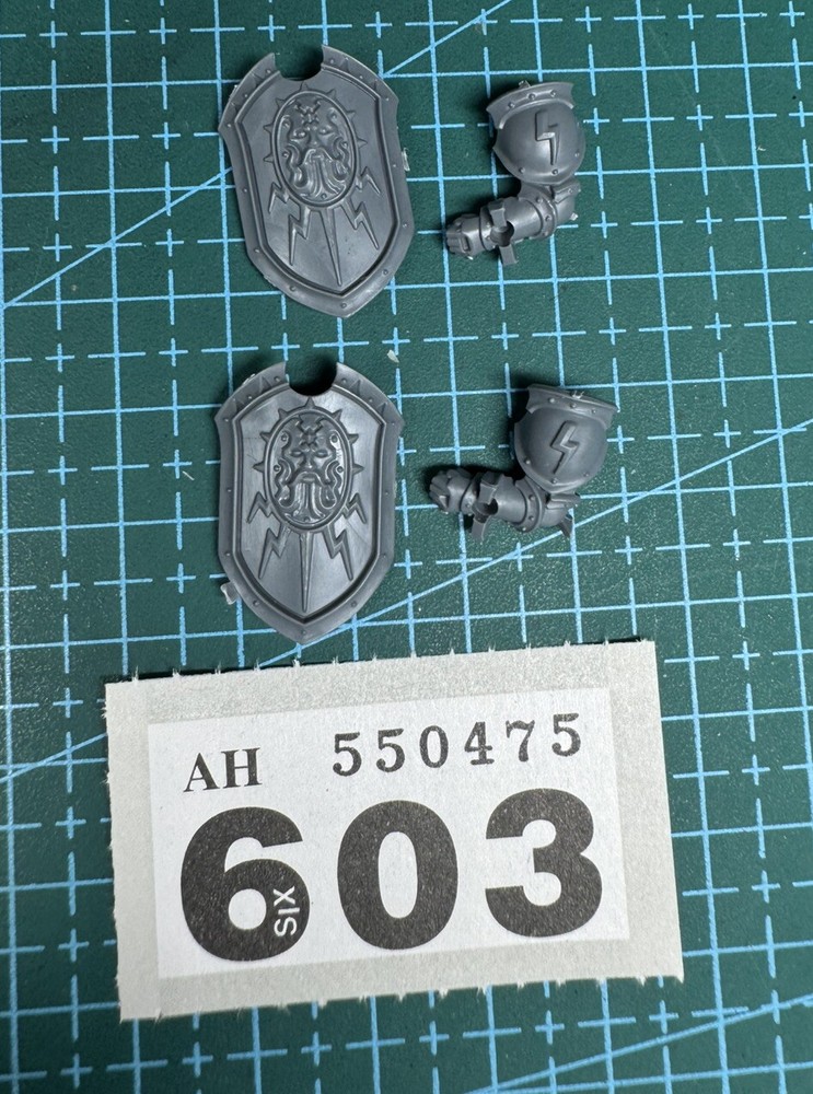 Stormcast Eternal Vindictor Shield Arm Bundle AoS Protector Decimator Retributor