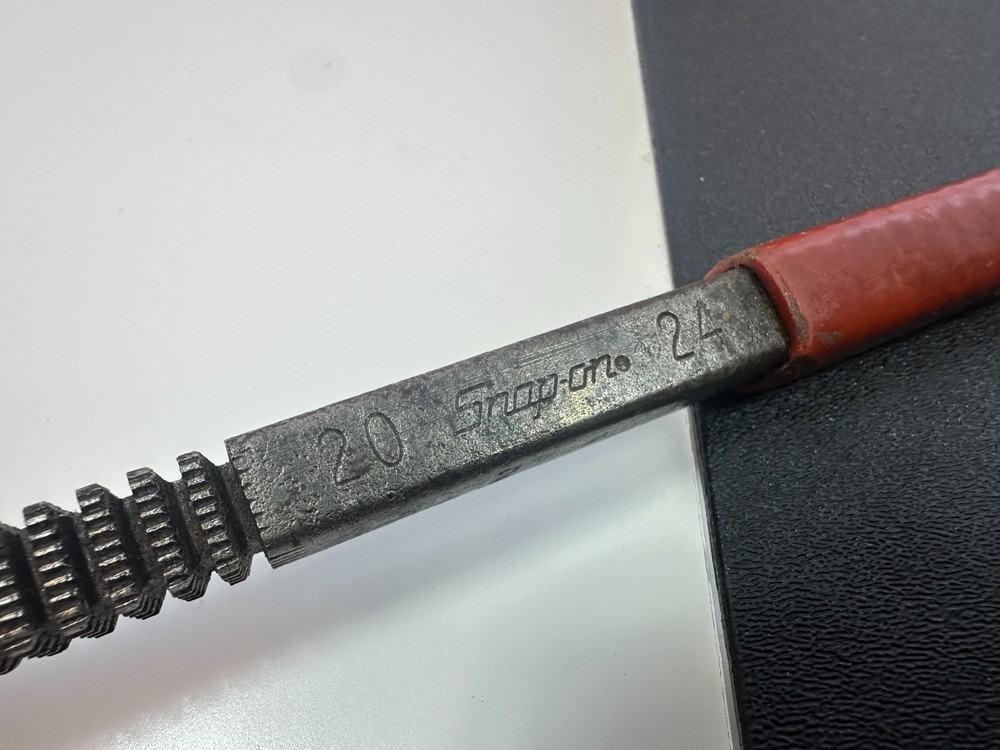 Snap On Tools USA TF1124B Thread Restorer w/ Red Grip