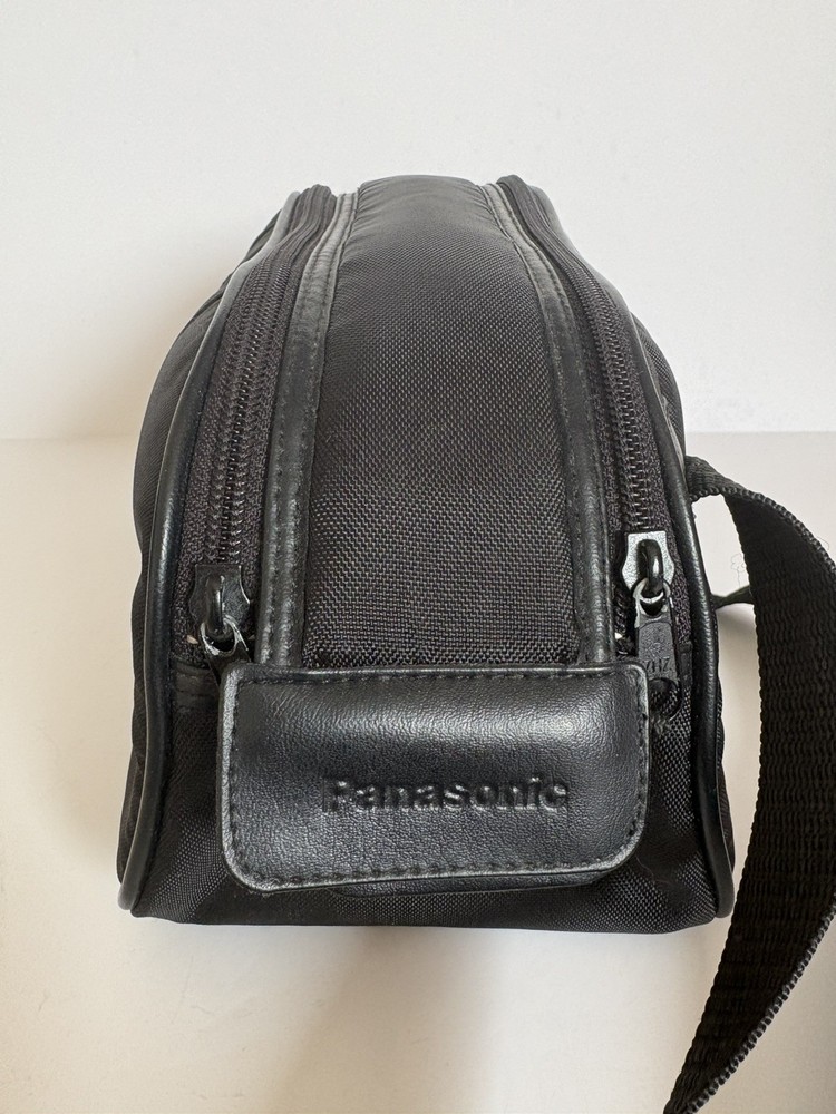 Panasonic NV-S5 Camcorder Bag & 1x Battery untested includes guide. I1