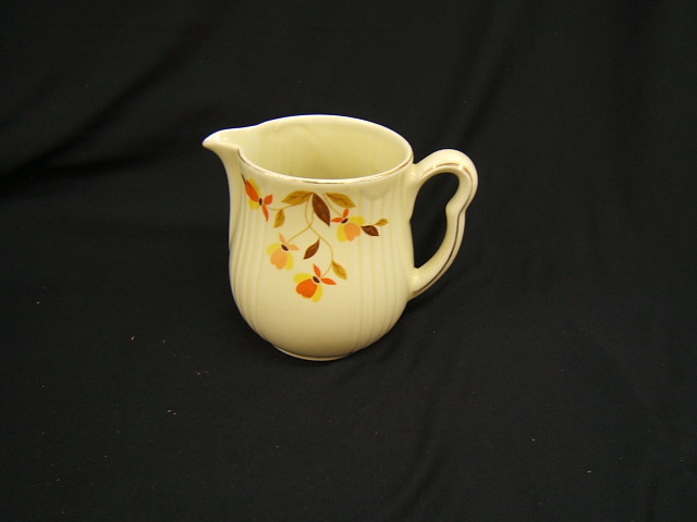 Hall Autumn Leaf Ribbed Pitcher 40 oz 6" Height VGC