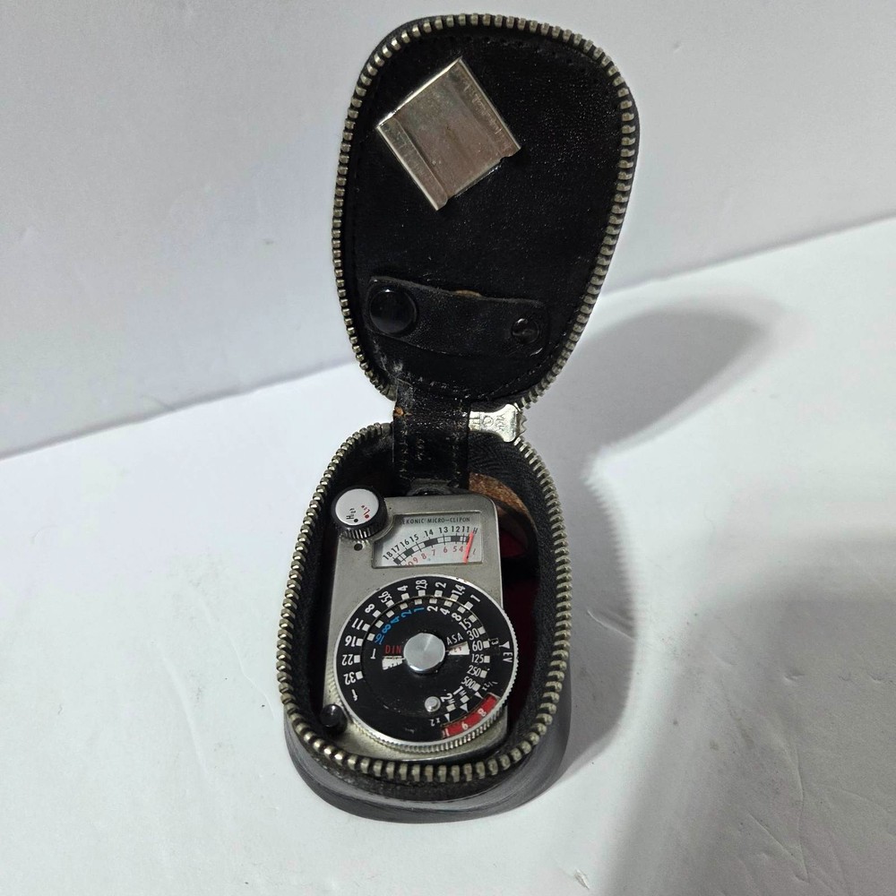 Vintage Sekonic Micro Clip-On Light Meter