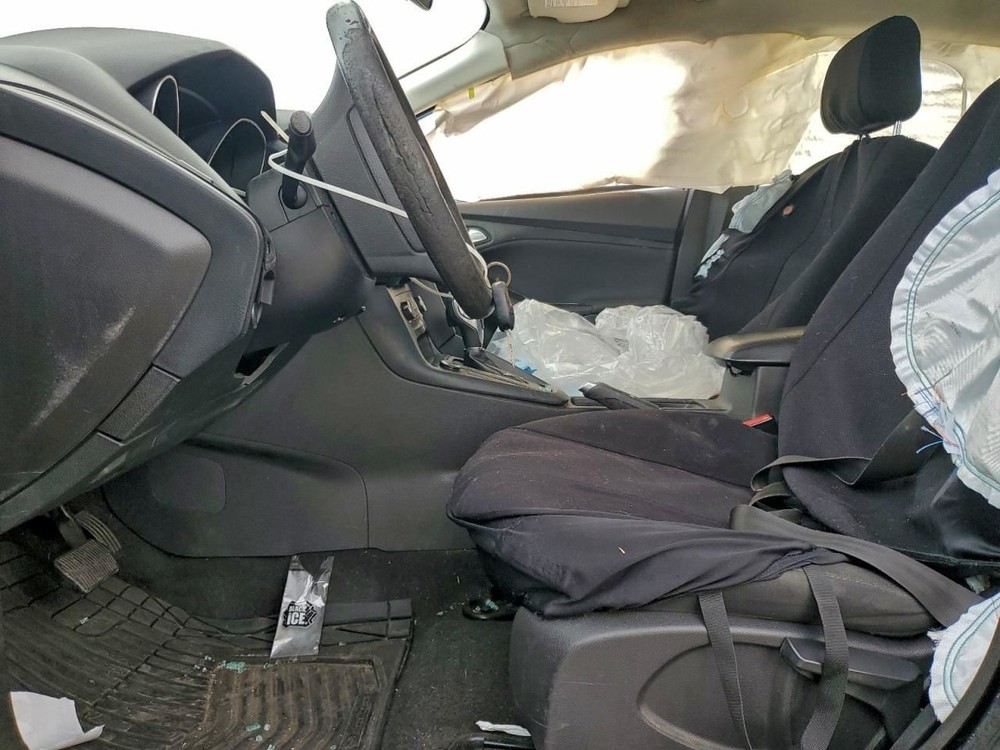 LEFT REAR DOOR WINDOW REGULATOR OEM 2017 FORD FOCUS