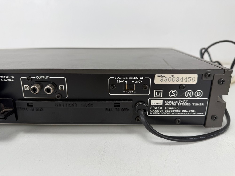 Sansui T-77 Synthesizer Tuner