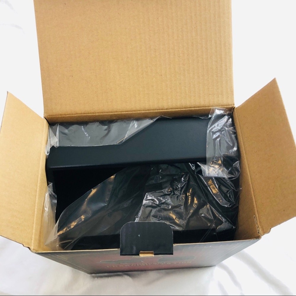 NIB Black Compact Charging Station Organize Multiple Devices HInged Back Panel