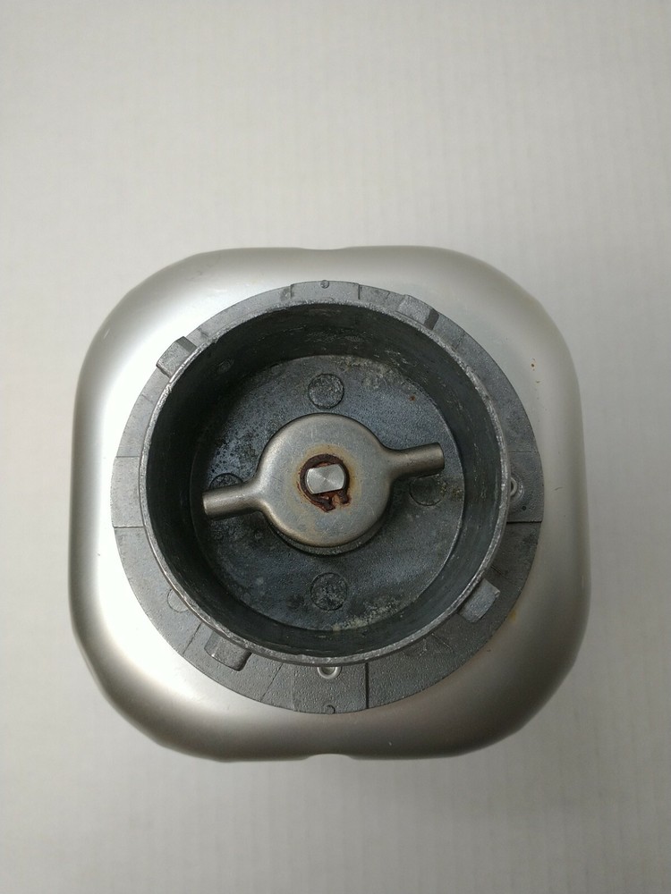 Breadman Bread Maker Machine Pan for Model TR333 TR444 no paddle Pan Only