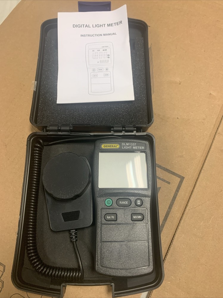 General Tools DLM1337 Jumbo Display Digital Light Meter - Wide Range