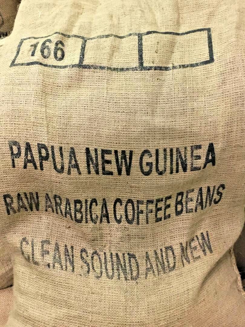 5 LBS PAPUA NEW GUINEA UNROASTED GREEN COFFEE BEANS - ARABICA