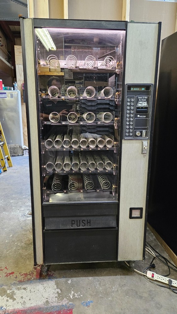 FULLY WORKING Automatic Products AP 112 SHALLOW Snack Vending Machine, WARRANTY!