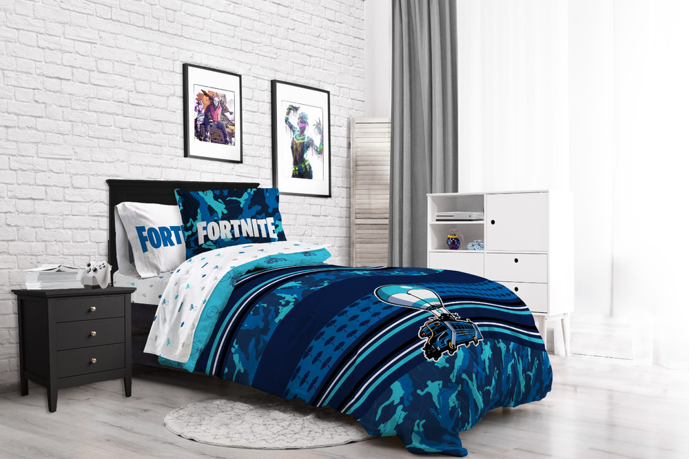 Fortnite "Battle Bus" Microfiber Twin Comforter