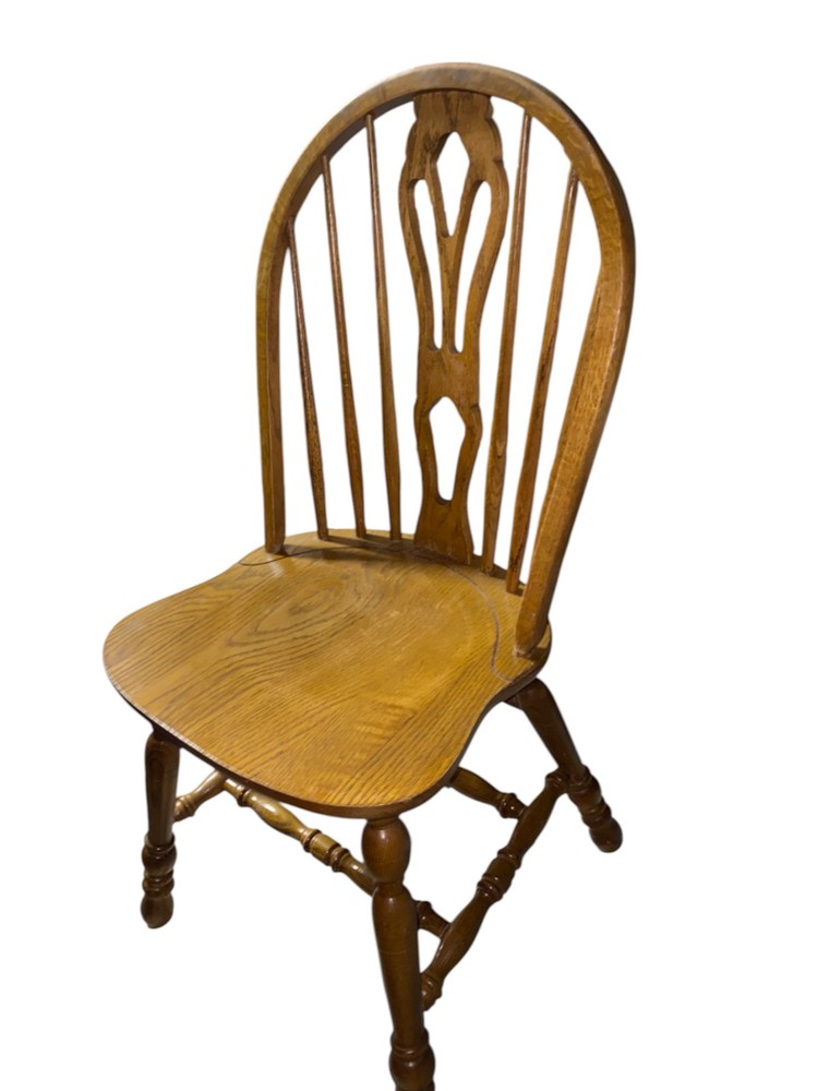 Cochrane Vintage Oval Solid Oak Dining Table set with 4 Windsor chairs