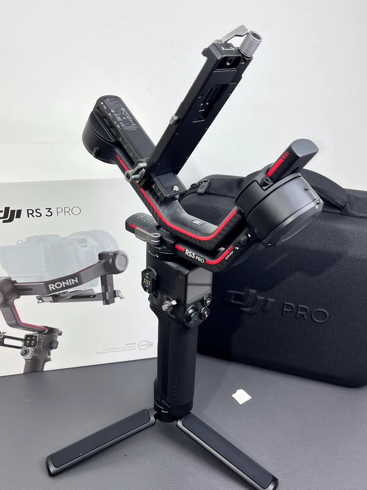 DJI RS 3 Pro Combo (97% New) - Complete Stabilizer Package, Pro-Level
