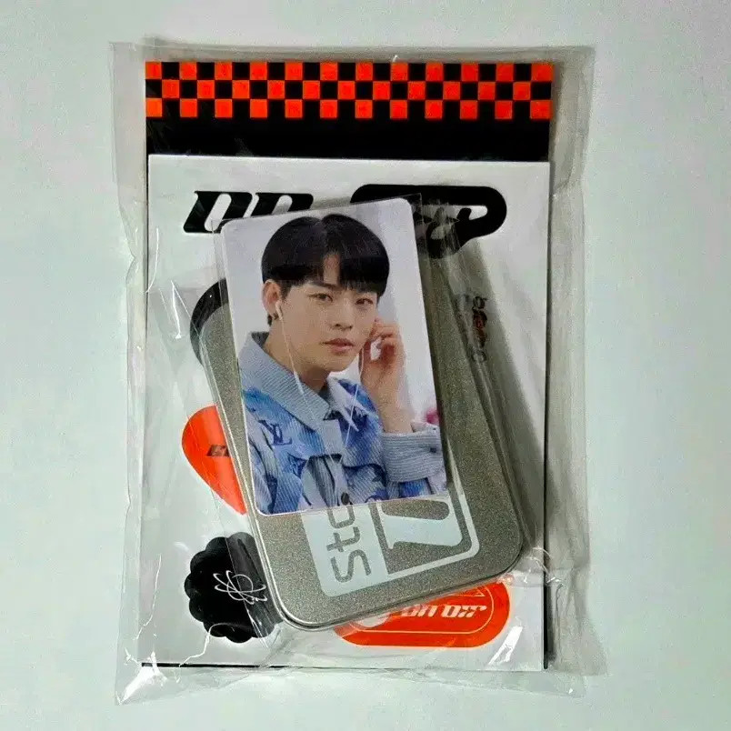 ONF Popup MD Tin Case Set / ON & OFF Official