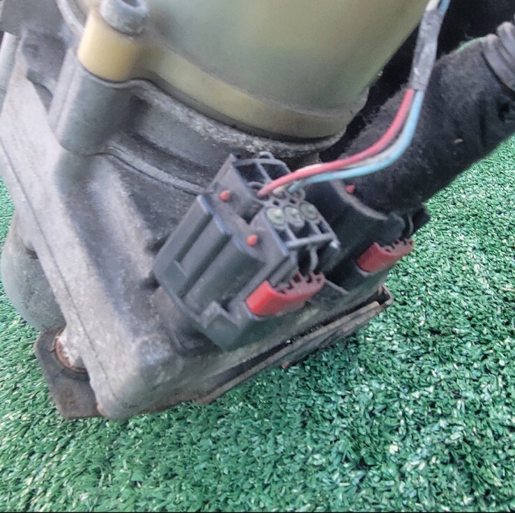 2010-2013 MAZDA 3 ELECTRIC POWER STEERING PUMP ASSIST MOTOR ASSEMBLY 2 PLUG OEM