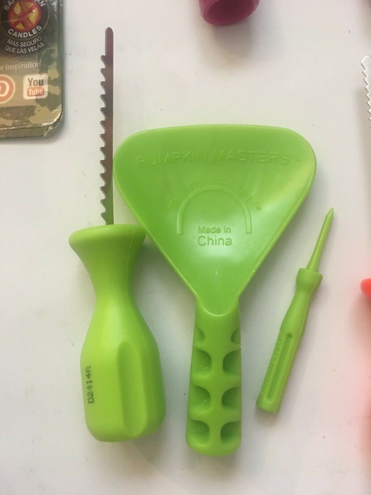 Pumpkin LED light & carving kit with different characters Halloween Tools