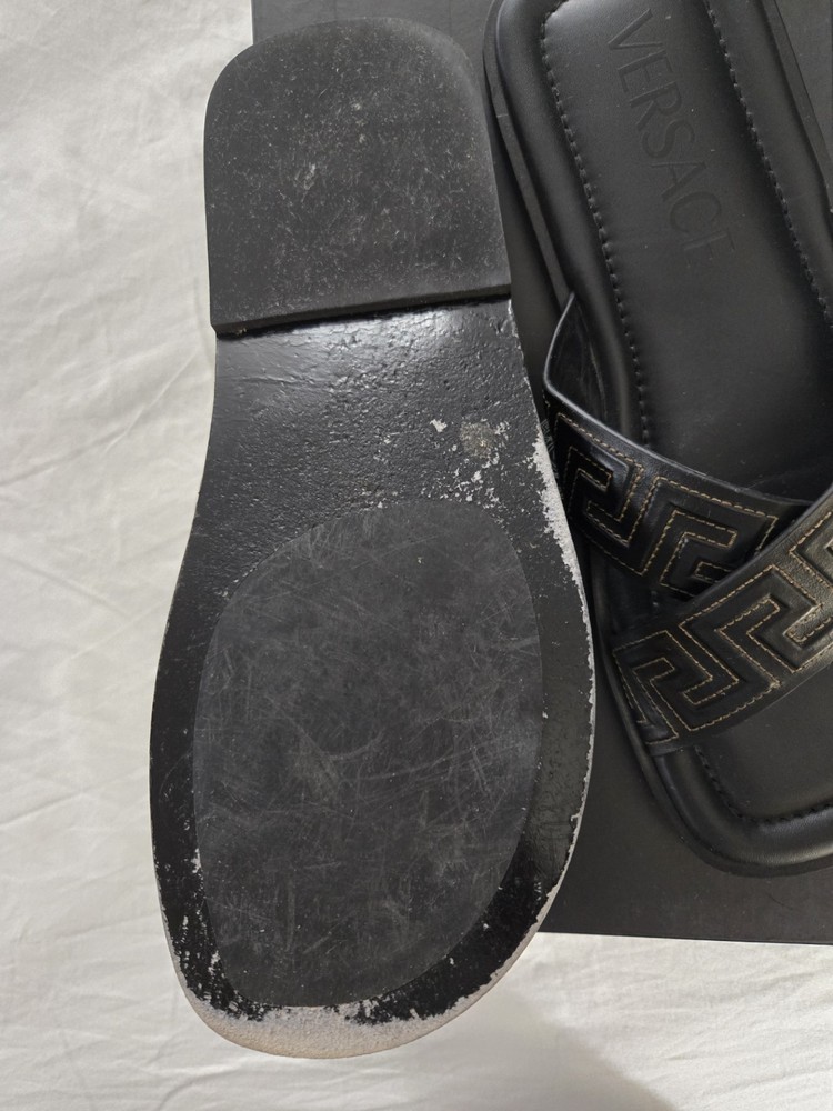 VERSACE MENS SANDALS BLACK. SIZE 13D
