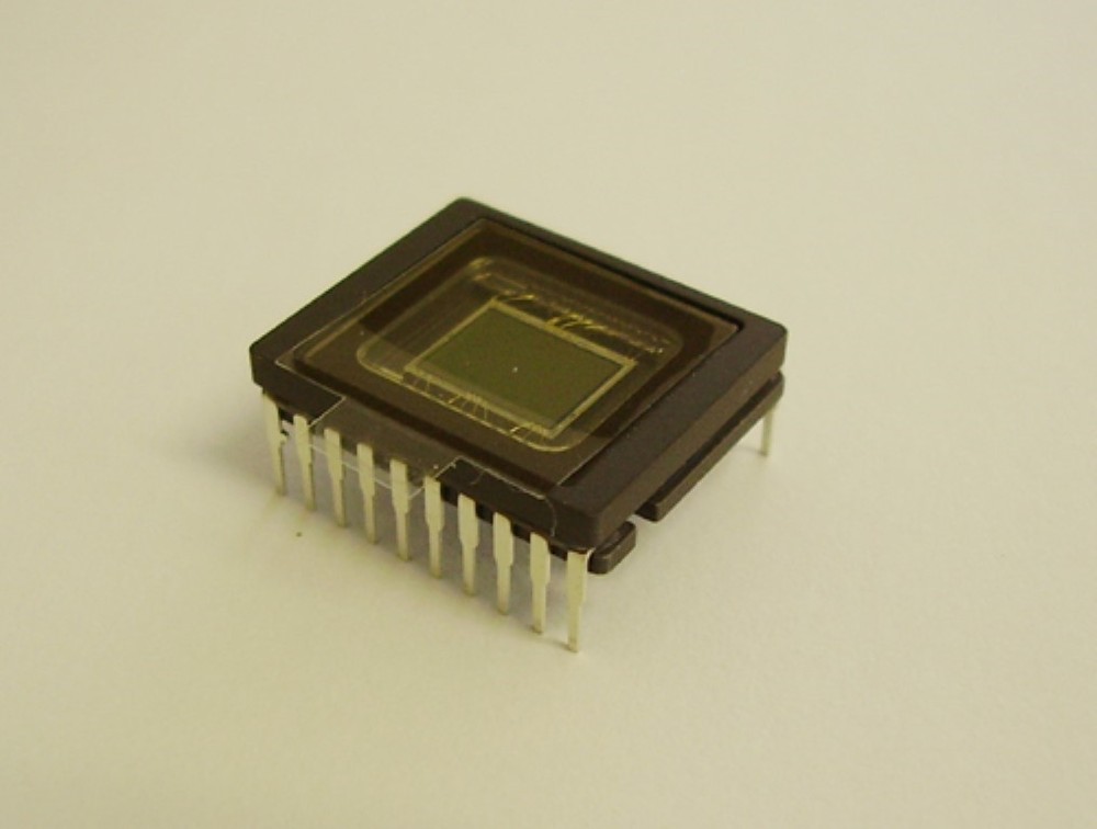 SONY ICX038DNA DIP Diagonal 8mm Type 1/2 CCD Image Sensor