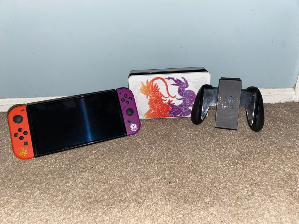 Nintendo Switch Pokemon Scarlet and Violet Edition OLED