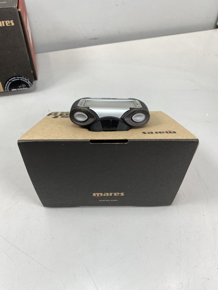 Mares Quad Air Wrist Dive Computer - Black