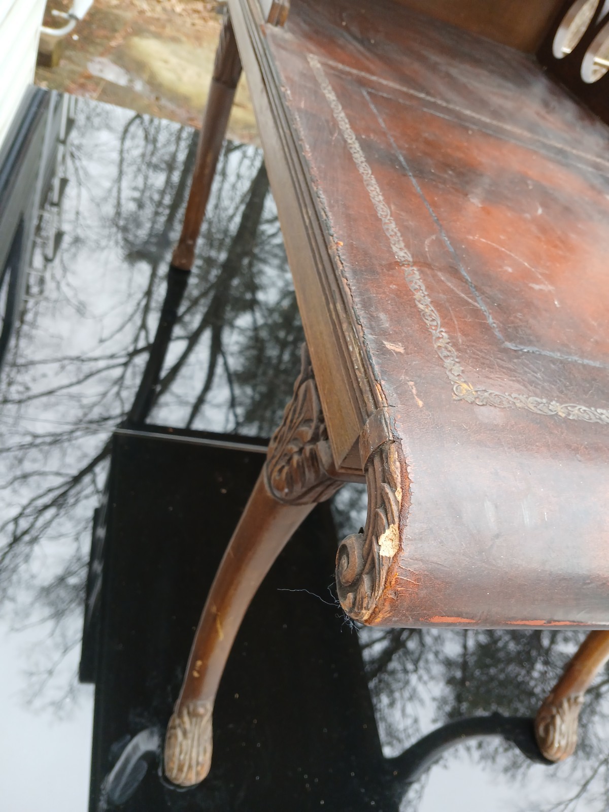 Vintage Townsend Grand Rapids French Provincial Leather Top