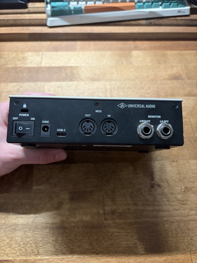Universal Audio Volt 2 USB-C Audio Interface with 2 USB Cables